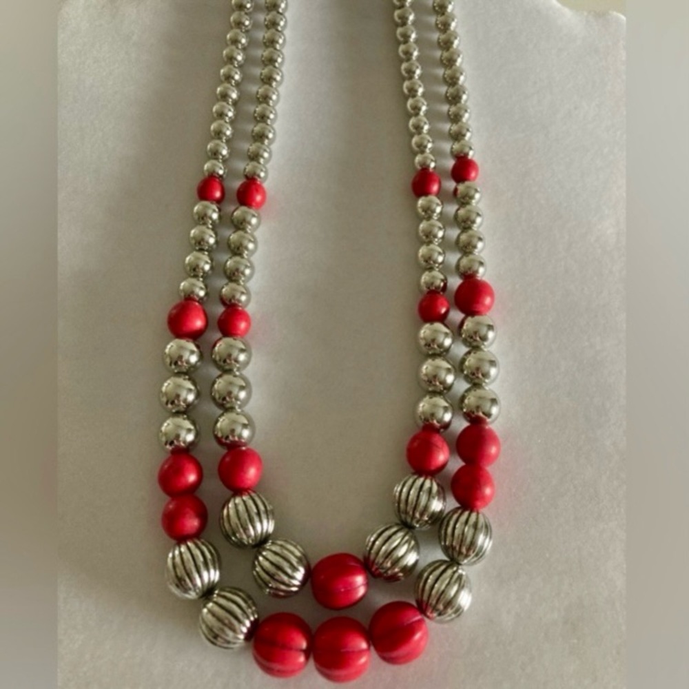 NWT Paparazzi Red and Silver Beaded Necklace Set